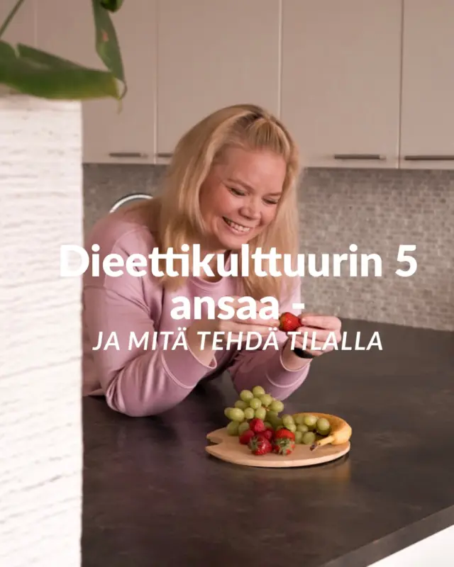 Dieetikulttuuri houkuttelee ääripäihin, mutta kestävä muutos syntyy usein paljon tavallisimmista asioista 💫

Rutiinit. Realistinen syöminen. Lempeä liike. Seuranta. 

Näillä asioilla pääsee usein pidemmälle kuin yhdelläkään kuurilla. Huomenna tulee myyntiin 12vko:n valmennus, jossa näihin asioihin paneudutaan kunnolla 🩷

Muista painaa seuraa, tykkää, tallenna ja jaa nappia jos tällainen sisältö resonoi sinua 🩷

#muutosbyhenriikka #elämäntapamuutos #hyvinvointi #arjenhyvinvointi