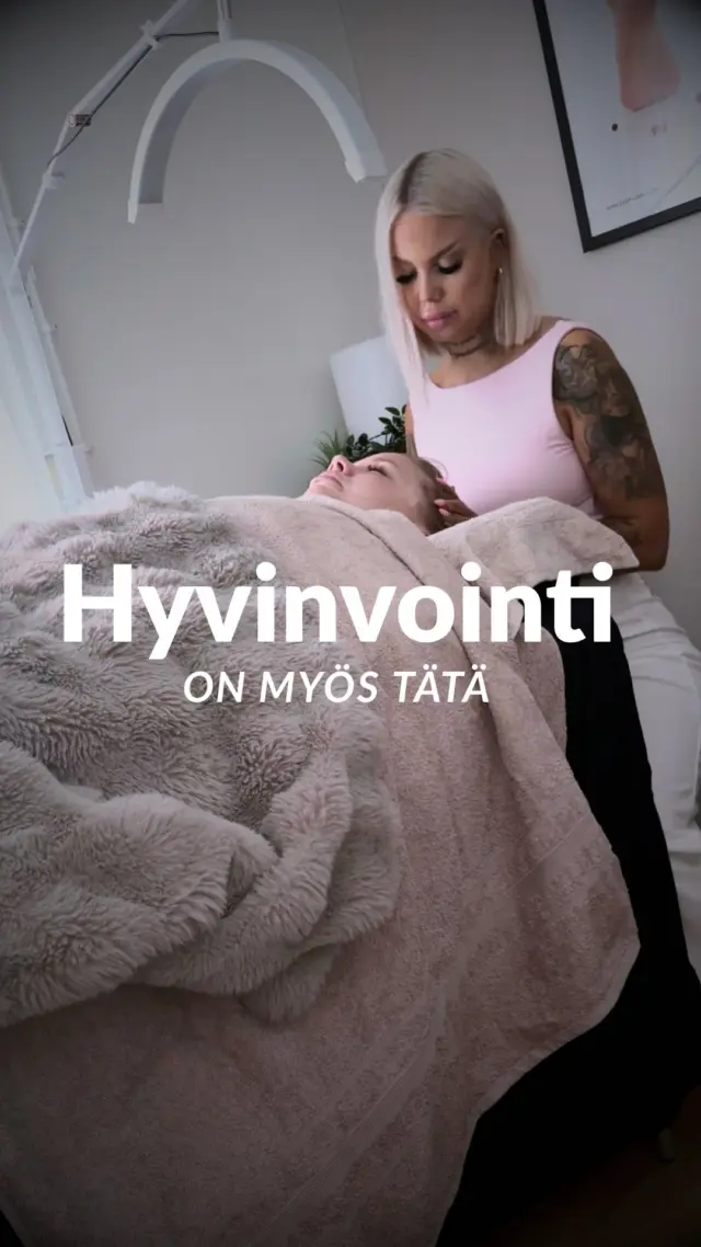 Hyvinvointi ei ole mulle enää pelkästään treeniä, liikuntaa tai sitä, mitä saan päivän aikana tehtyä. 🤍 mainos @b_eautybyjulia 

Se on myös pysähtymistä, palautumista ja niitä hetkiä, jolloin teen jotain ihan vain itseäni varten.

Tällä kertaa se tarkoitti omaa hetkeä kasvohoidossa✨

Kiireisen arjen keskellä oma aika on usein juuri se, mistä ensimmäisenä tingitään. Vaikka ehkä välillä pitäisi tehdä juuri päinvastoin.

Miltä itsestä huolehtiminen näyttää sun arjessa juuri nyt? 🤍

#hyvinivointi #kasvohoito